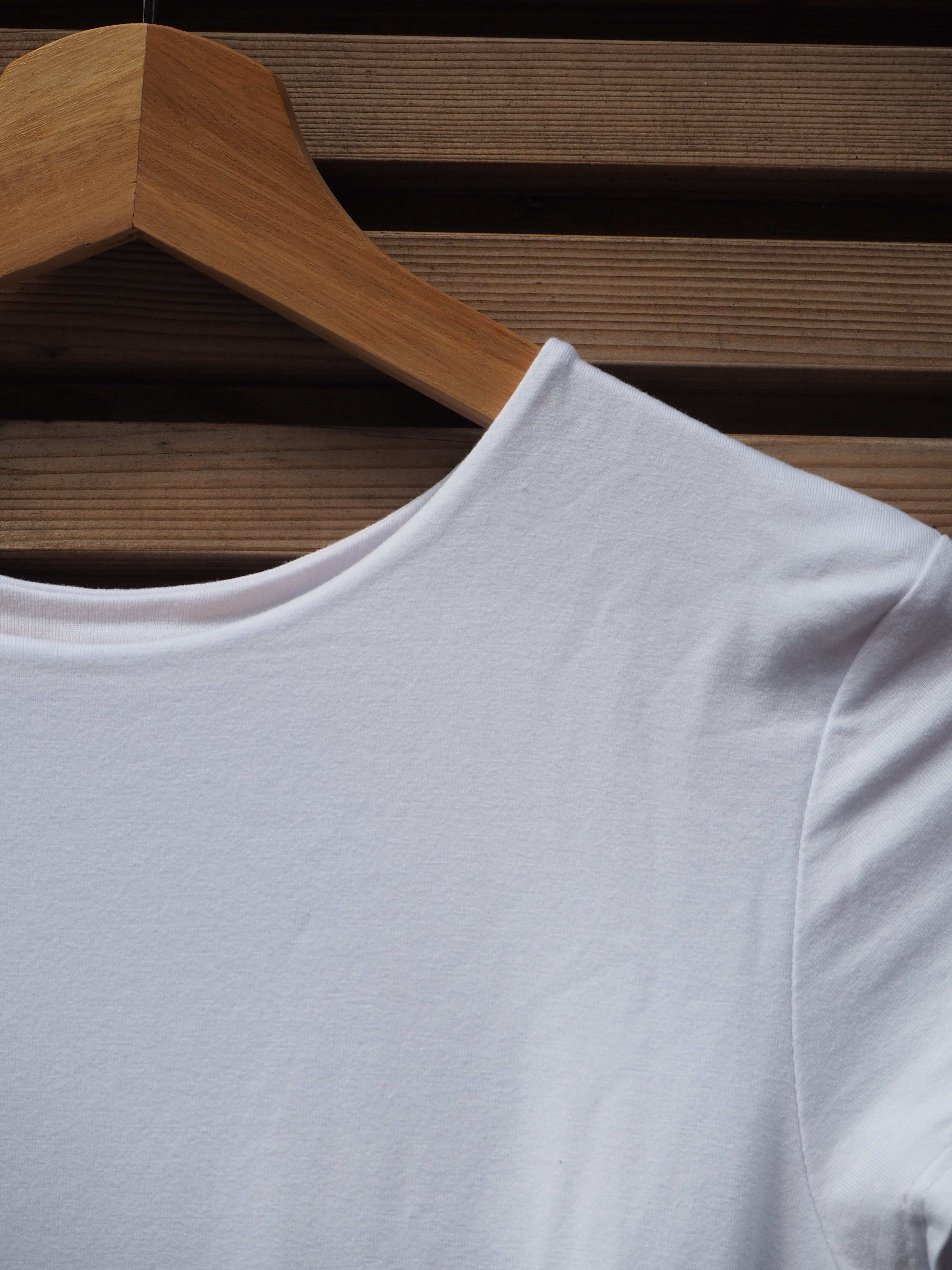 Basic white top